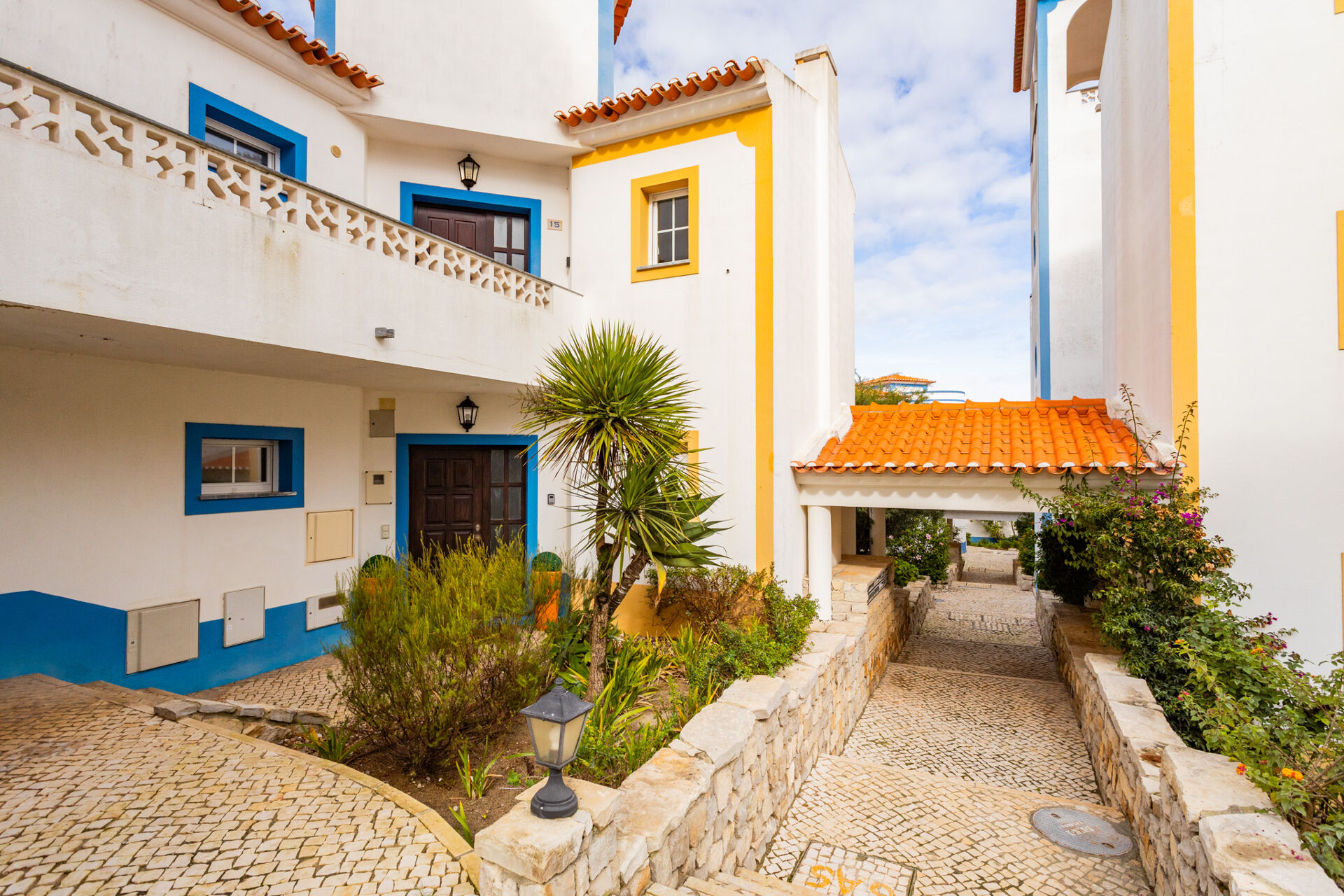 *Arrendado* Apartamento T2 no condomínio Praia d'el Rey para arrendamento