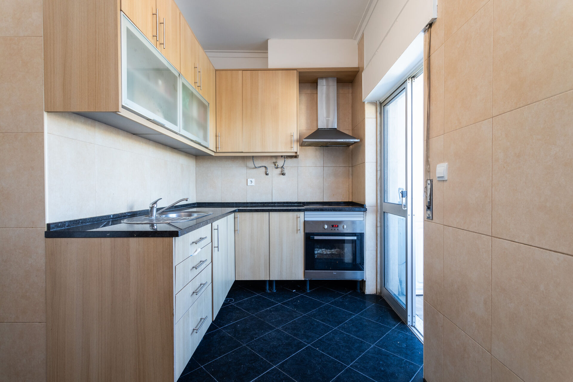 Apartamento T1+1 em Santa Clara