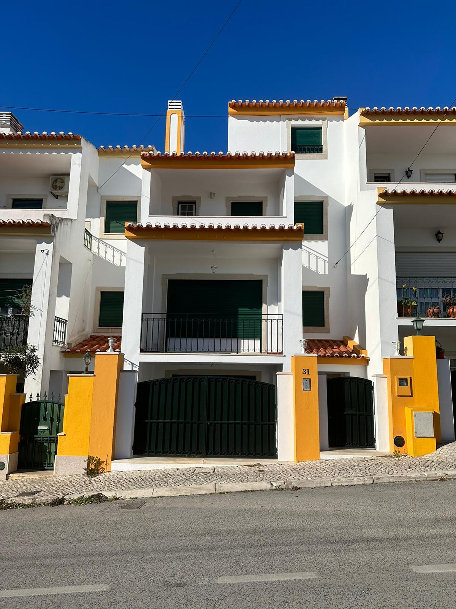 MORADIA GEMINADA-QUINTA DA MINA, AZAMBUJA