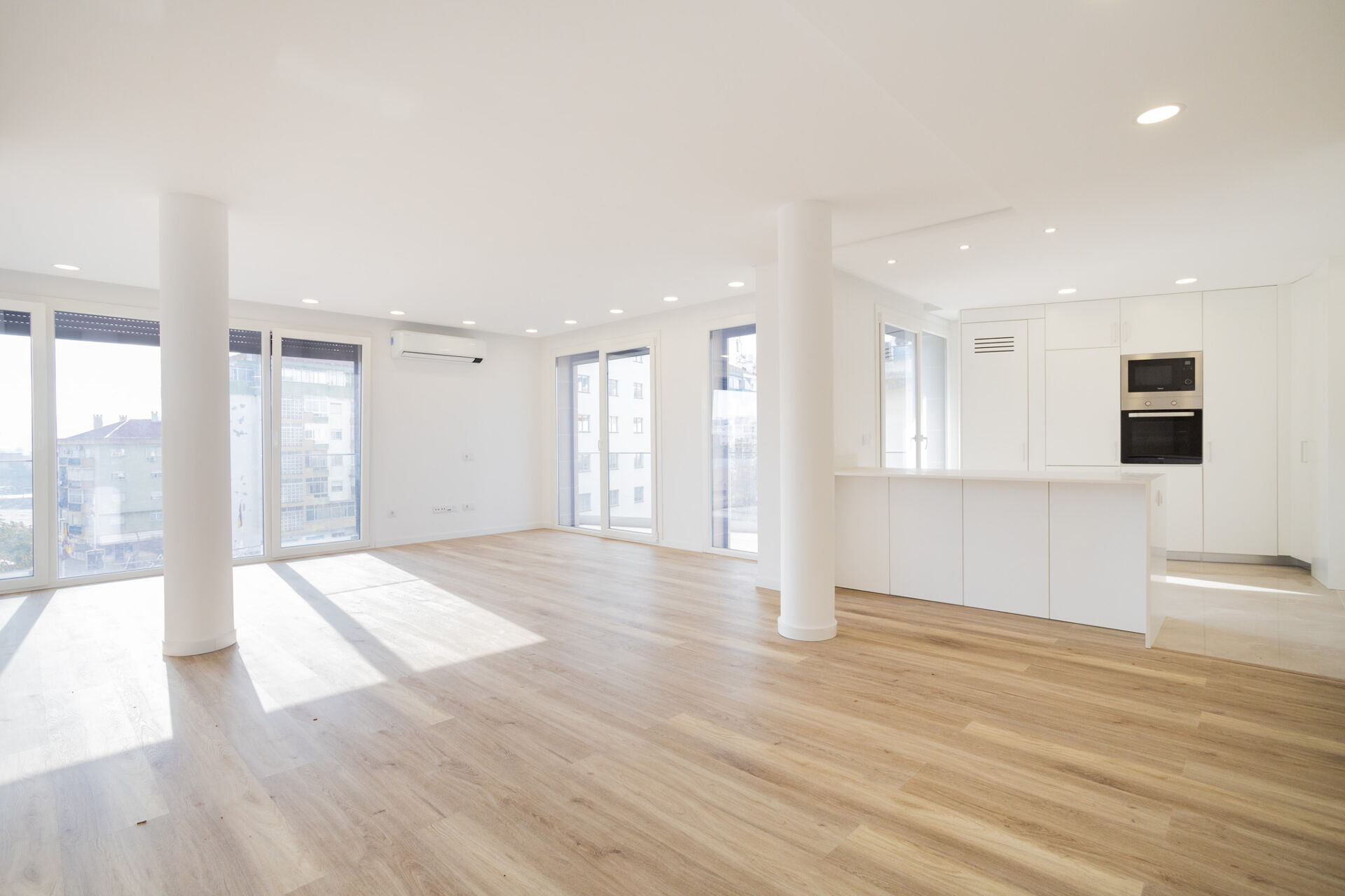 Duplex T4, em Loures com terraço e garagem