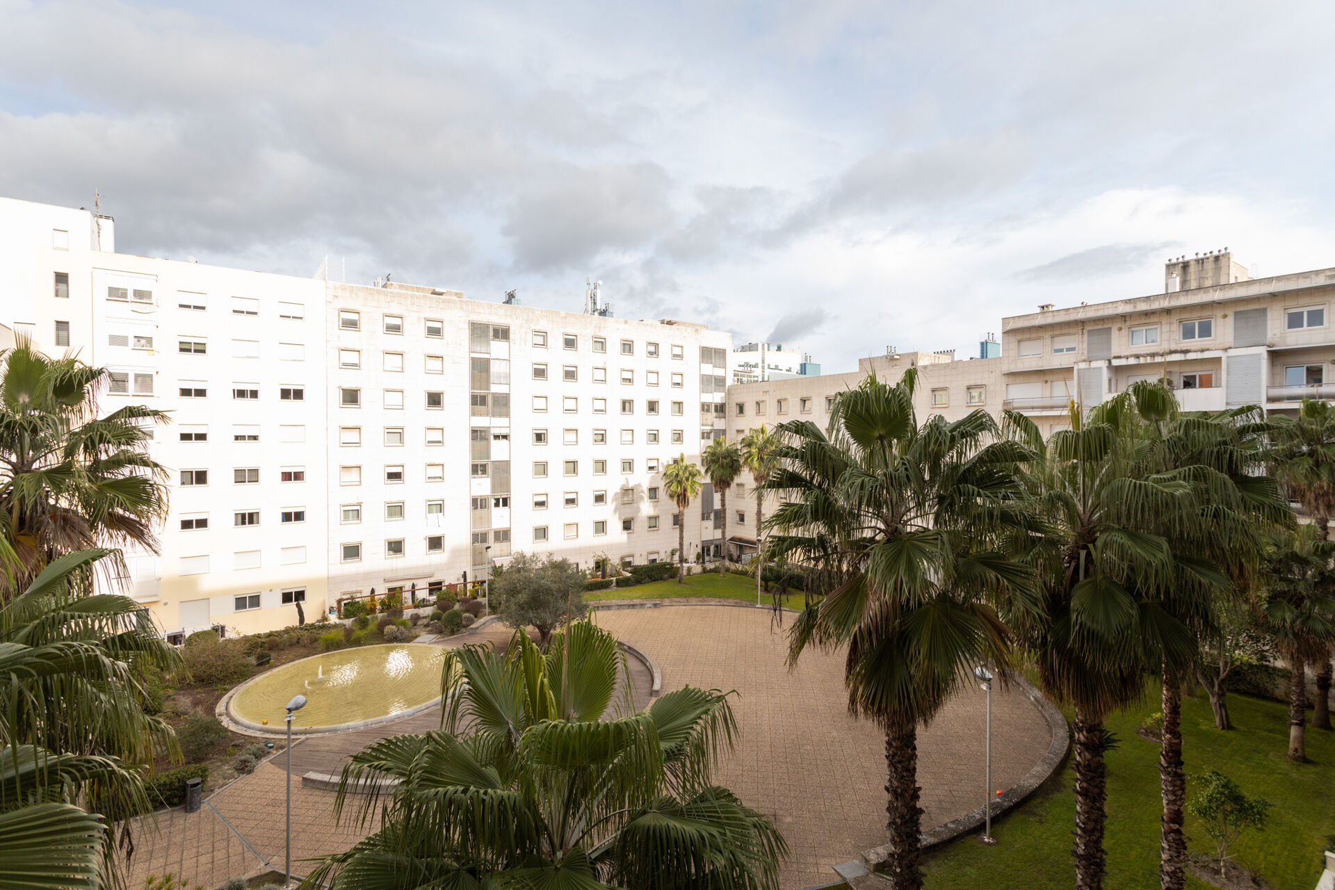 Viva o Luxo na Alma de Lisboa: Apartamento Exclusivo com Conforto e Elegância