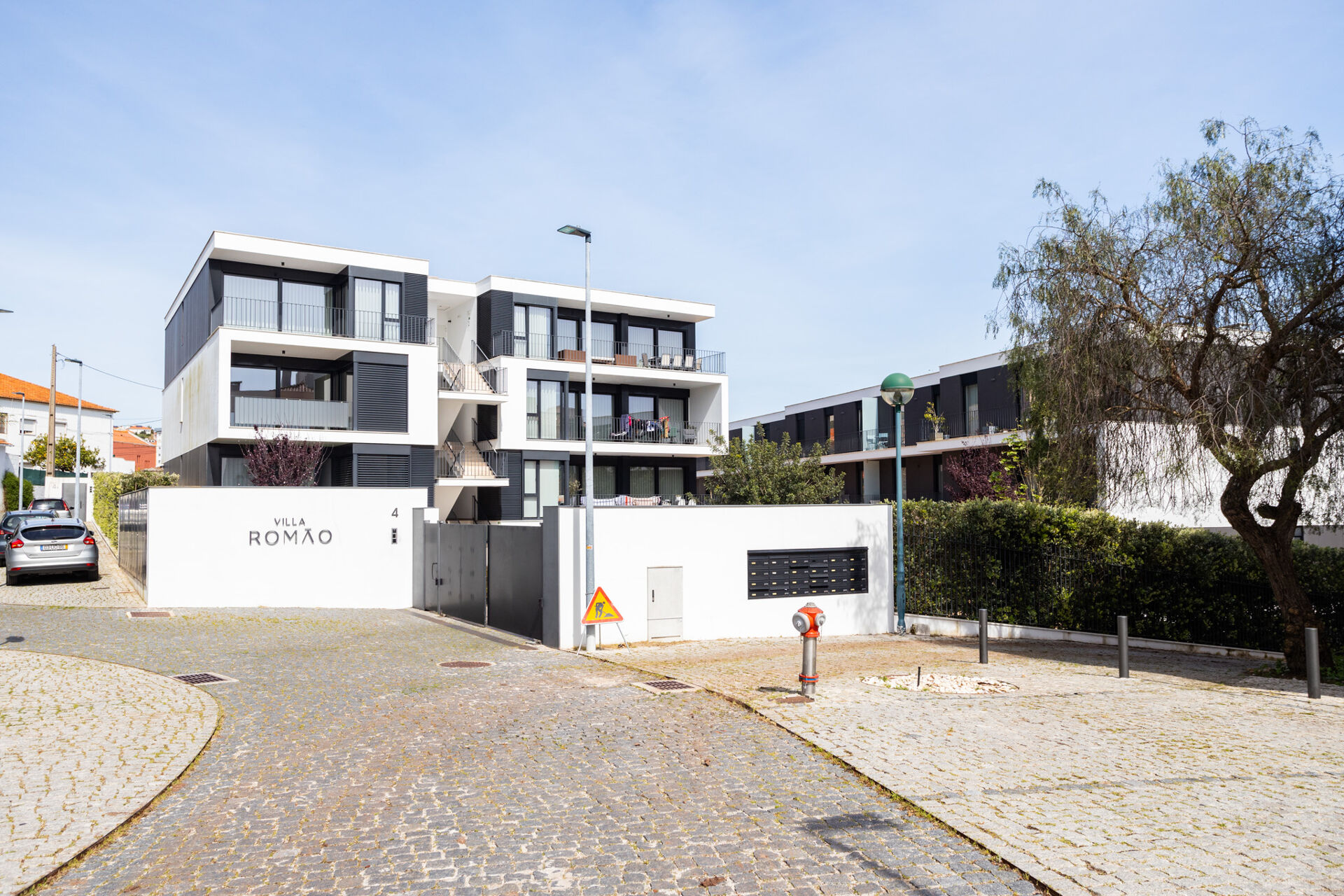 Apartamento T4 no Condomínio VILLA ROMÃO em Carnaxide
