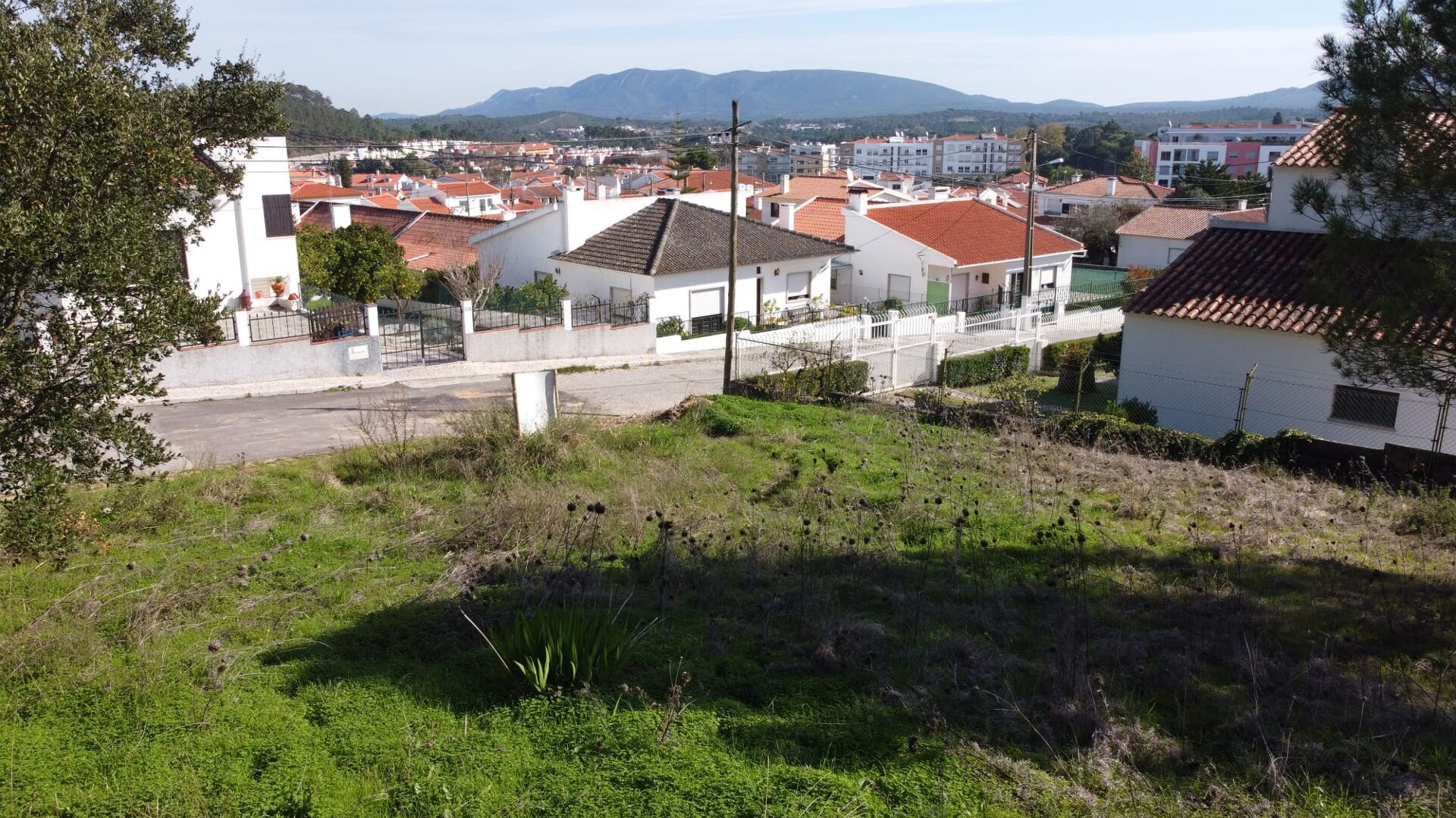 Terreno Urbano em Sesimbra | Projeto Aprovado | Licença válida até setembro de 2026