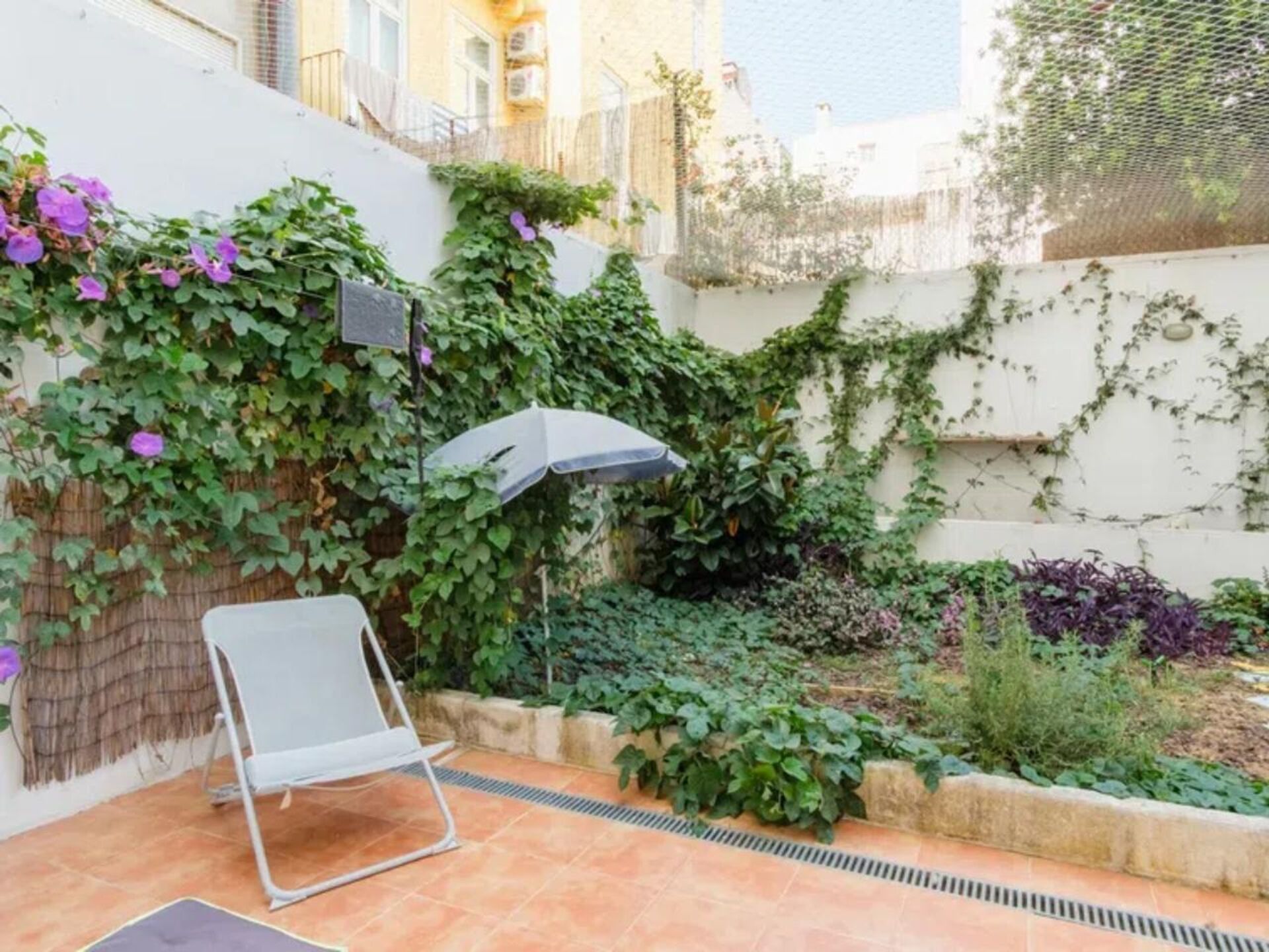 APARTAMENTO T1 NA RUA TOMÁS DA ANUNCIAÇÃO