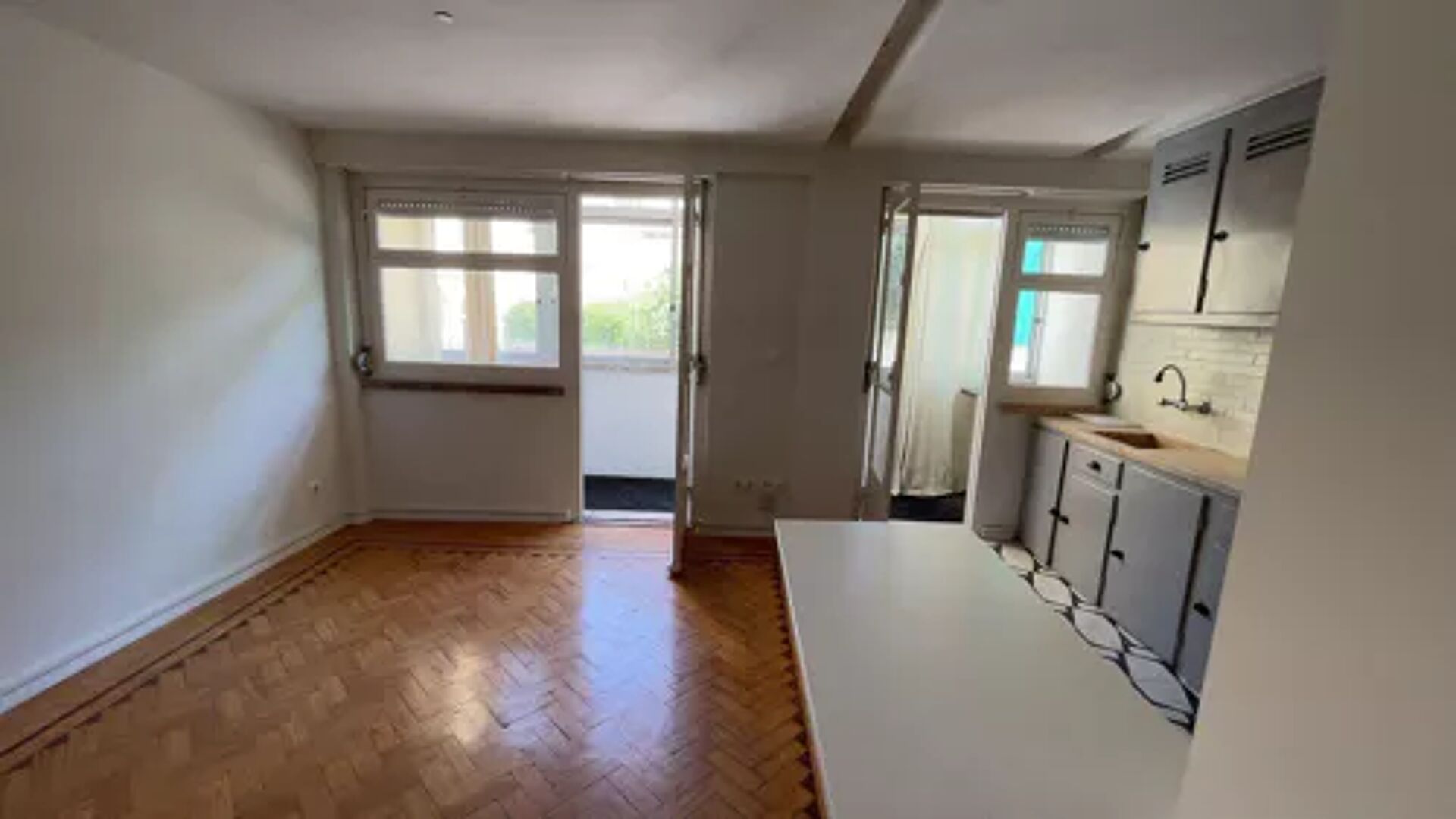 APARTAMENTO T1 NA RUA TOMÁS DA ANUNCIAÇÃO