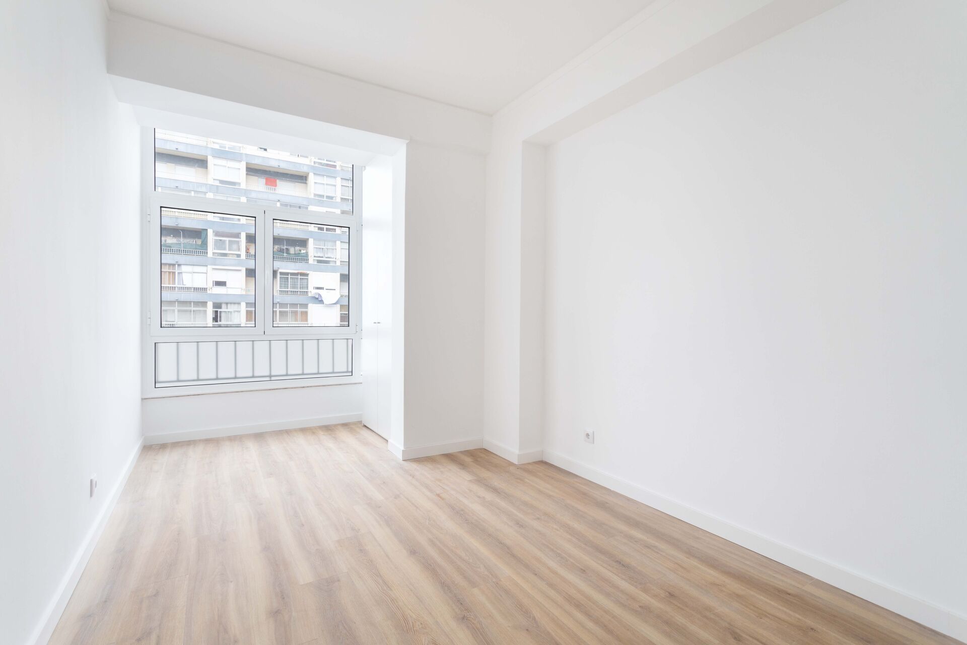Apartamento T2 Remodelado Carnaxide