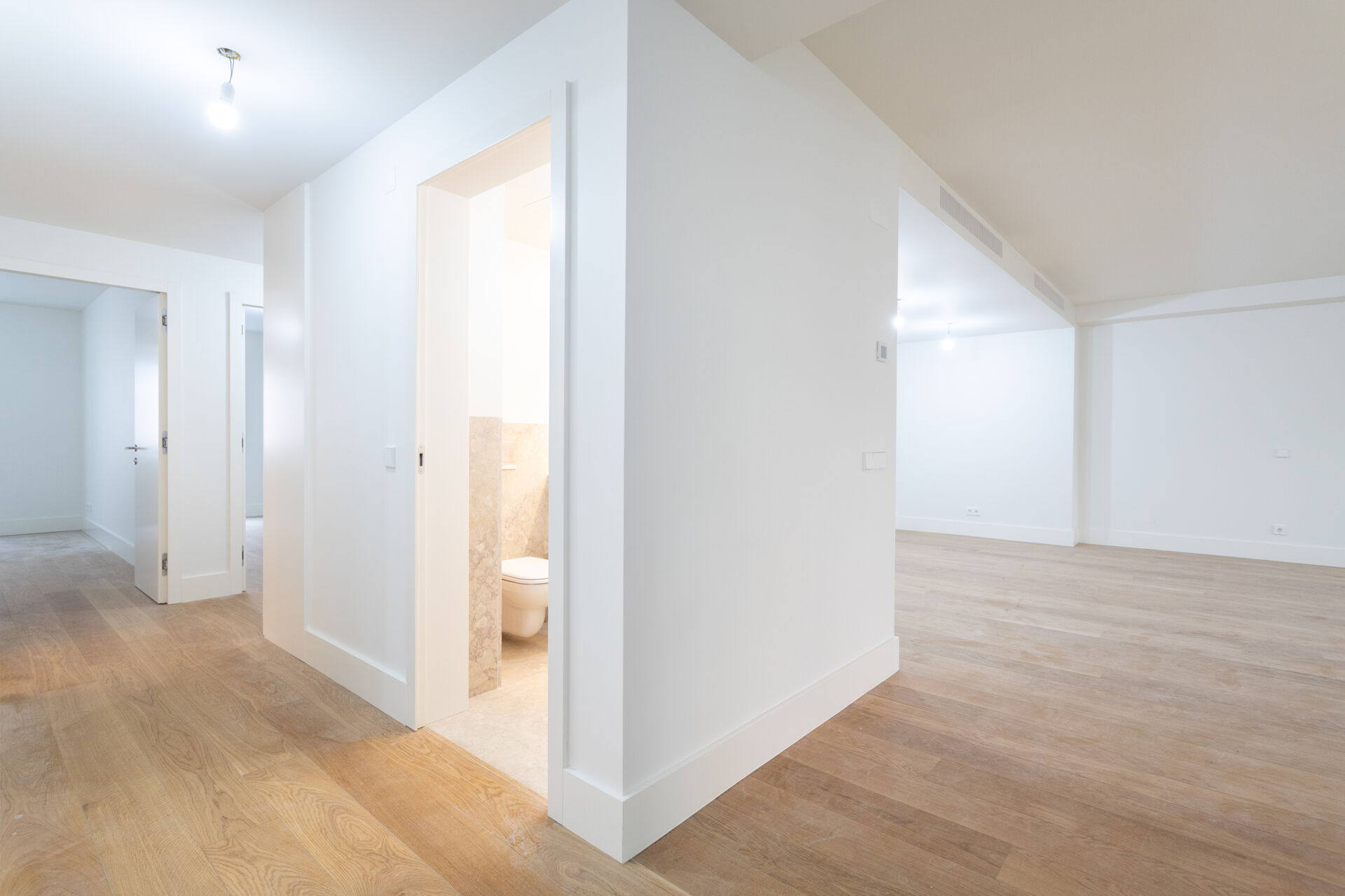 APARTAMENTOS DE LUXO, A 3 MINUTOS DA AV. DA LIBERDADE
