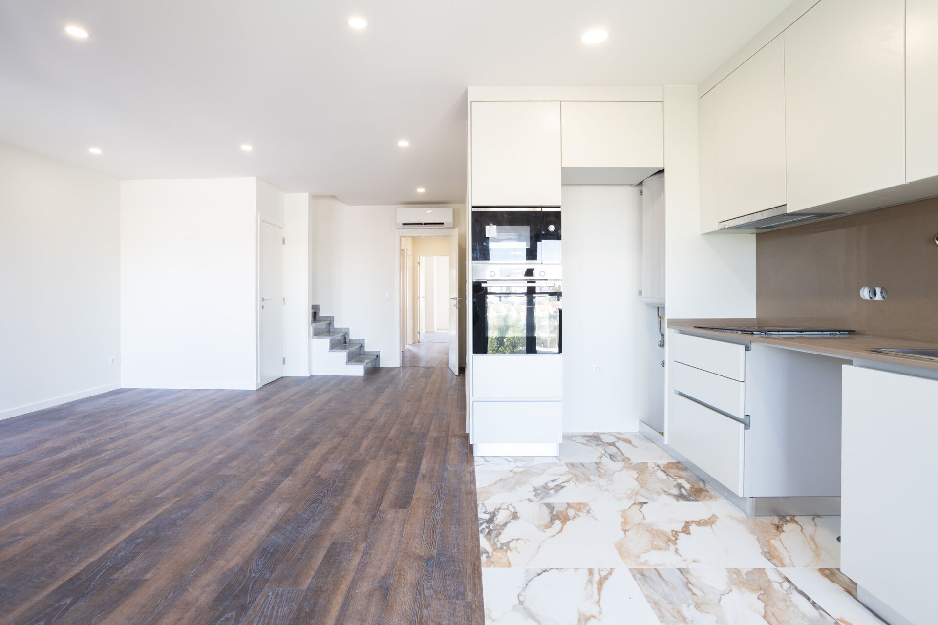 Apartamento T2 + 2 Duplex - Mem Martins