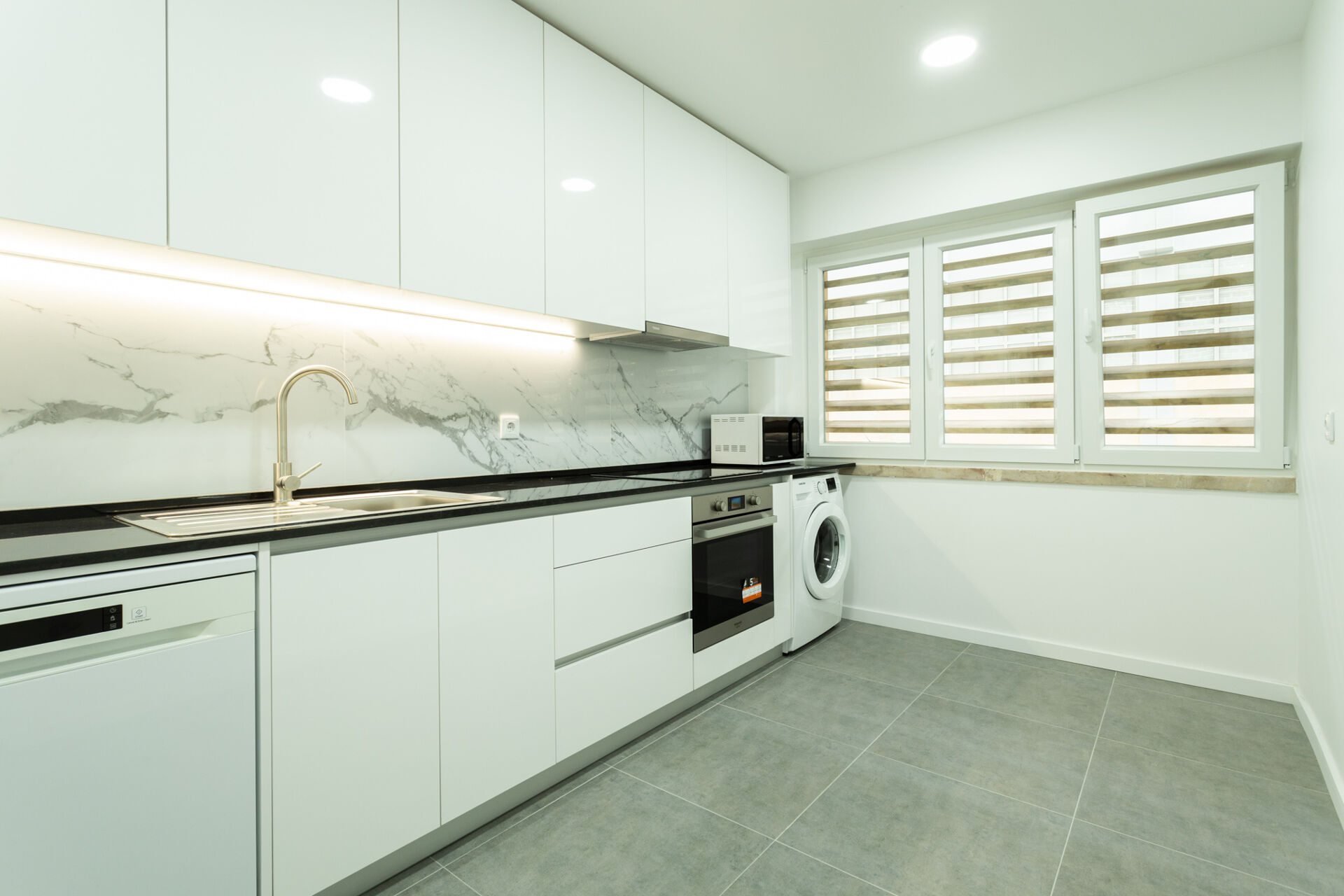 Apartamento T4, totalmente remodelado, no Restelo, Belém, Lisboa