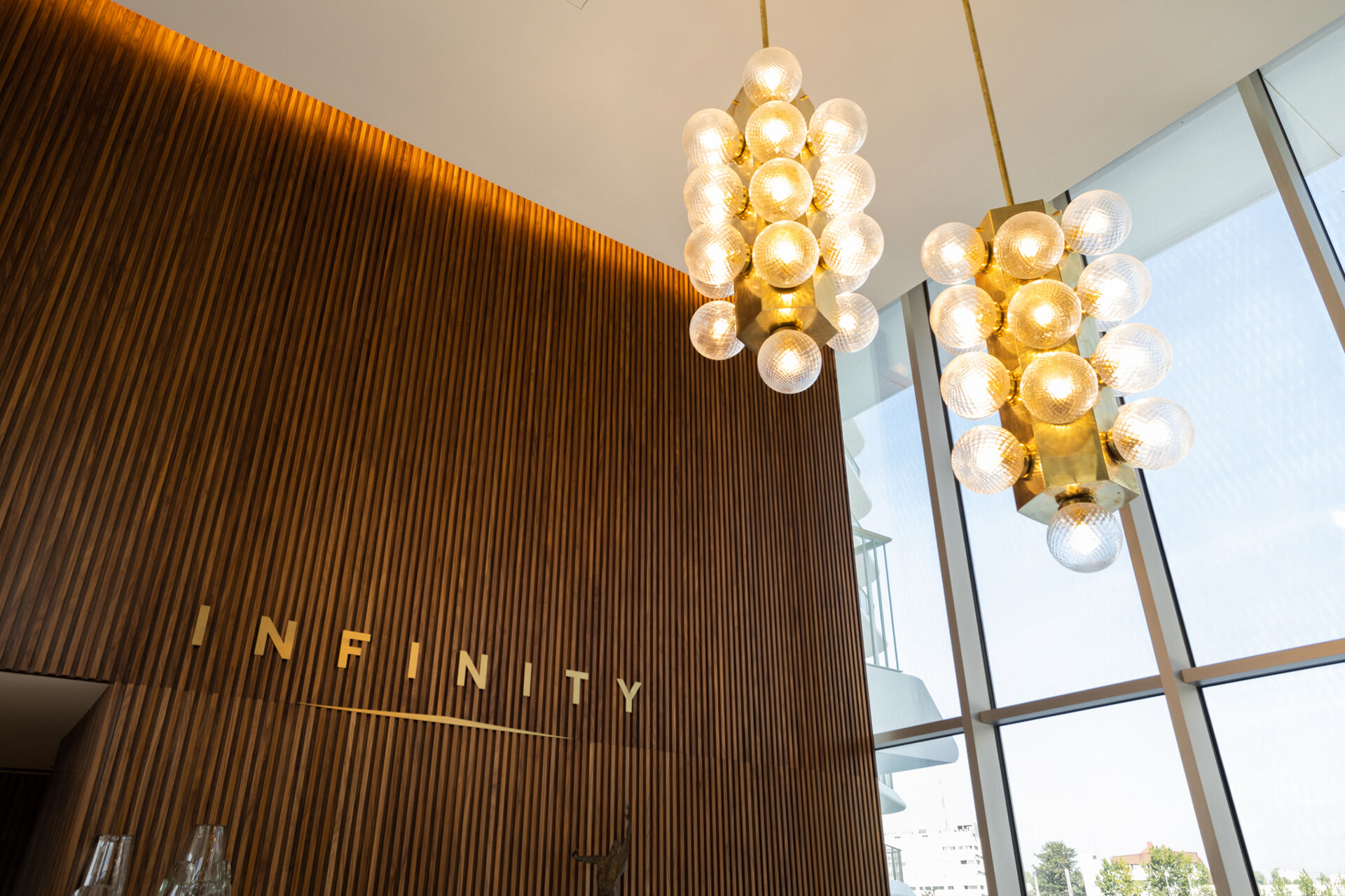 Apartamento T4 situado num dos edifícios mais icônicos de Lisboa, o INFINITY, para arrendamento