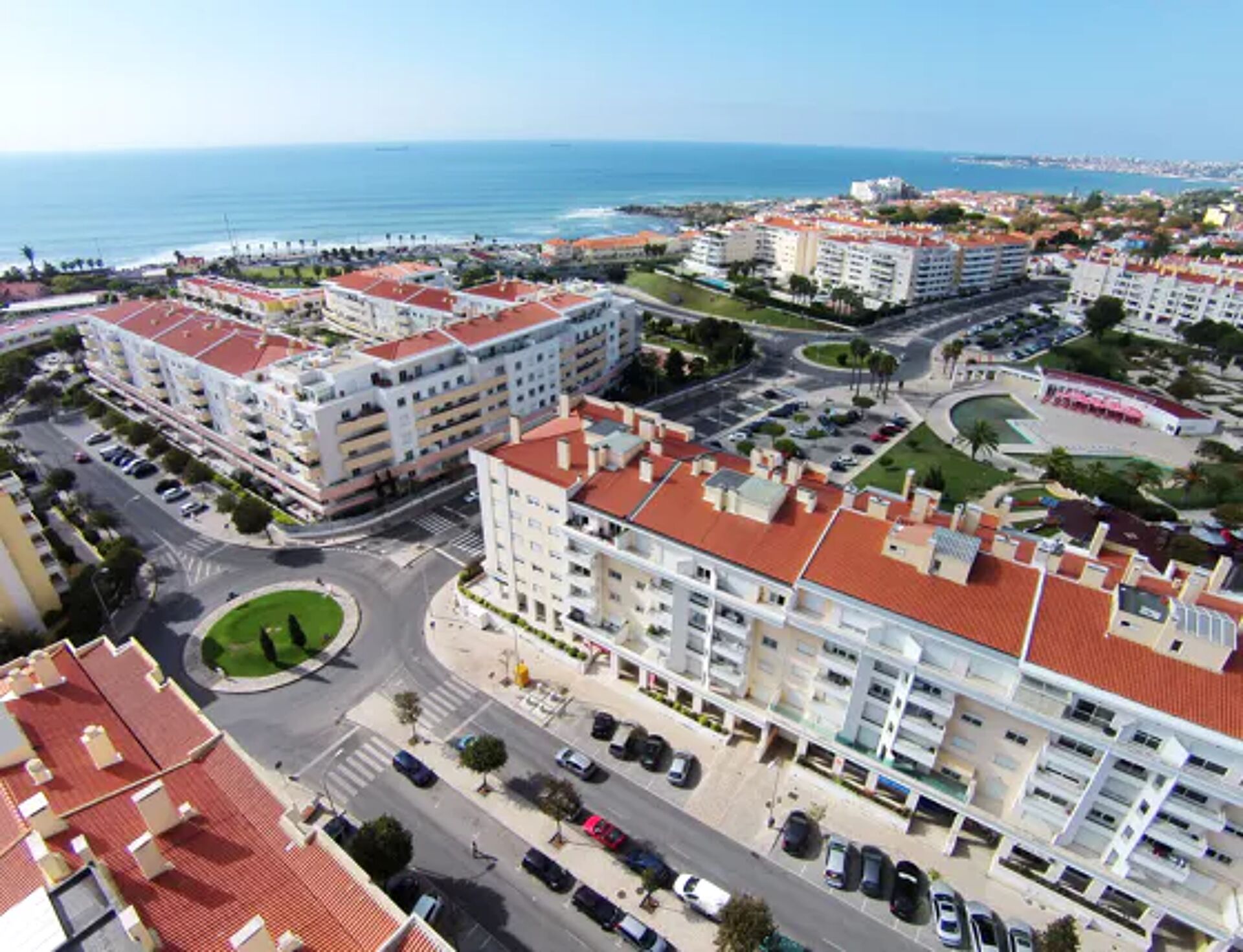Apartamento T3 de Luxo Vista Mar, com 2 lugares de estacionamento, nos Jardins da Parede, Cascais