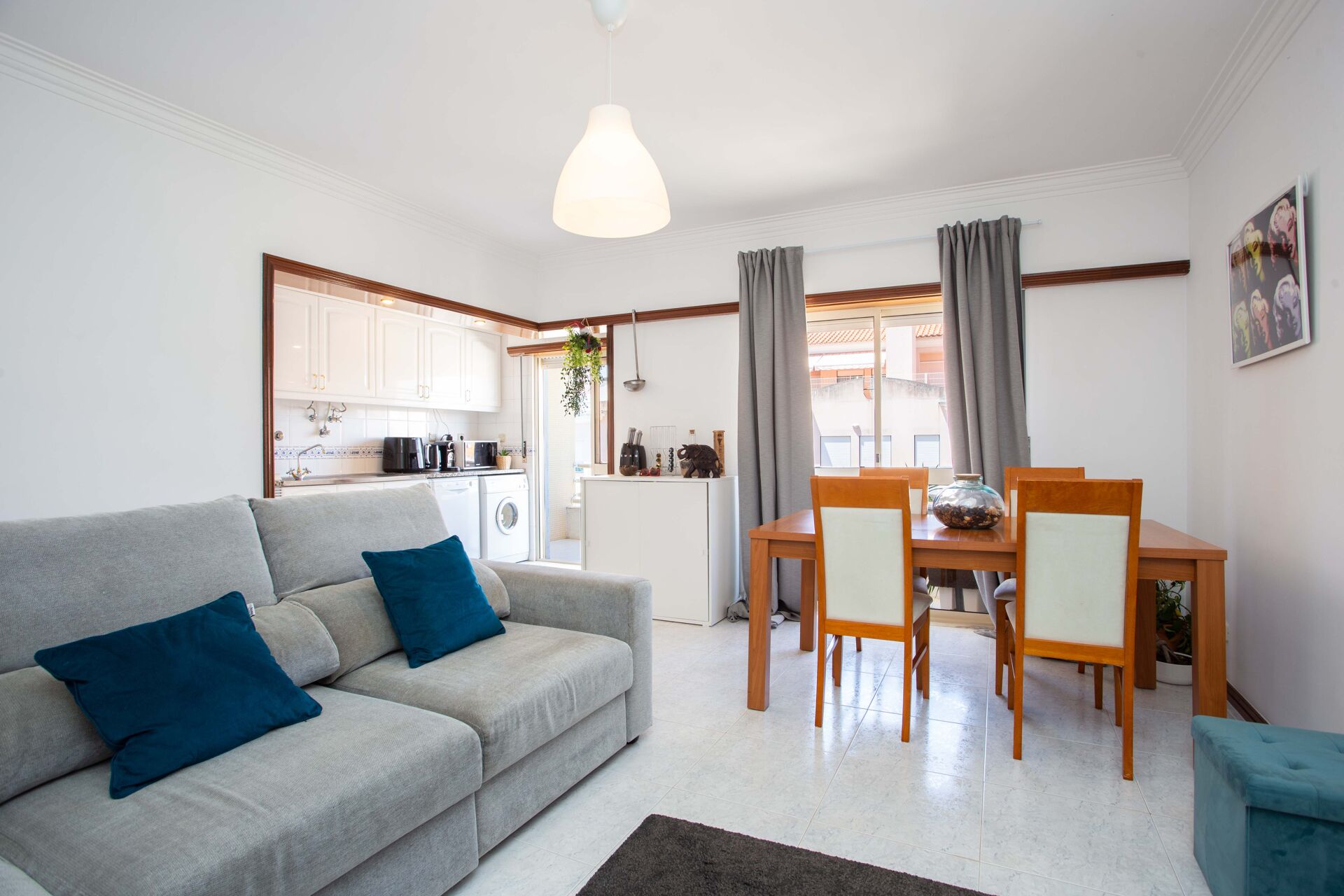 Apartamento T2 para arrendamento, com excelentes áreas