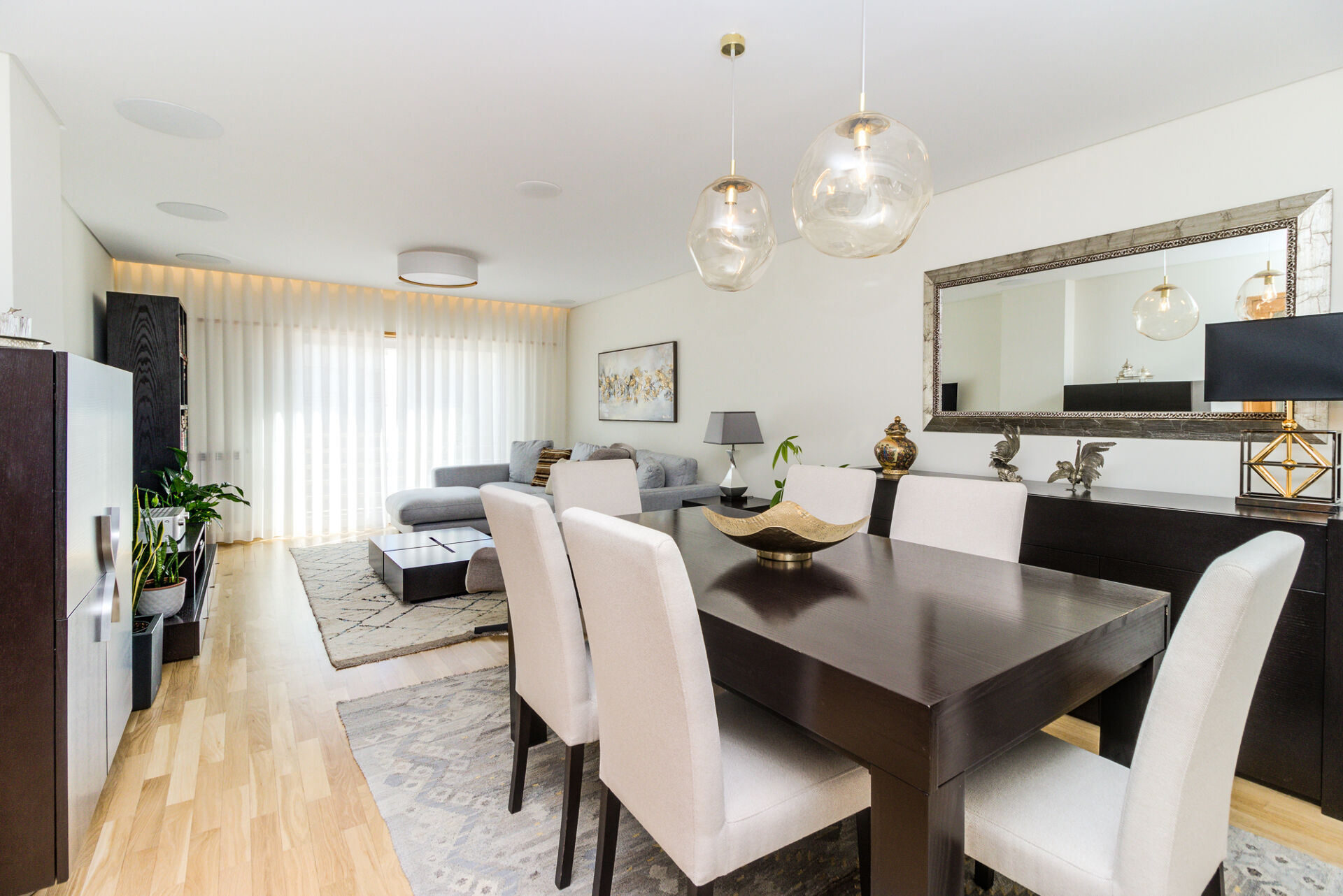 Apartamento T3 remodelado nos Jardins da Parede